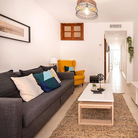 Lovely Cozy 2-Bedroom Residential Home With Patio Benalmádena Exteriér fotografie