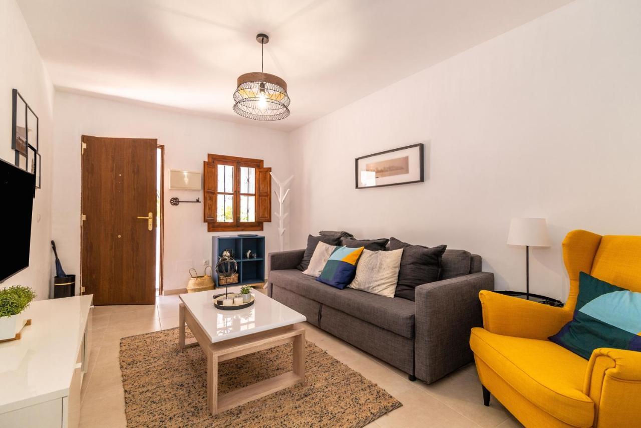Lovely Cozy 2-Bedroom Residential Home With Patio Benalmádena Exteriér fotografie